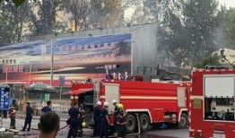 郑州爆料火灾视频播放,惊心动魄的生死瞬间